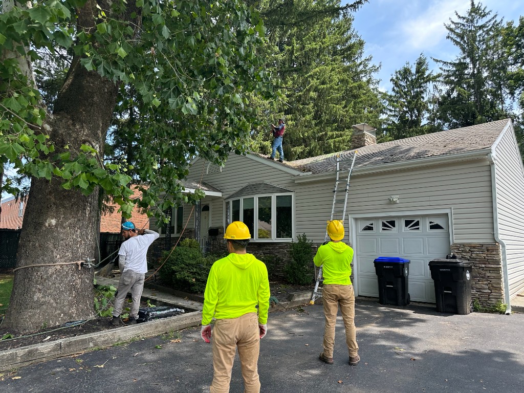 HudsonView Contractor crew on a residential job site